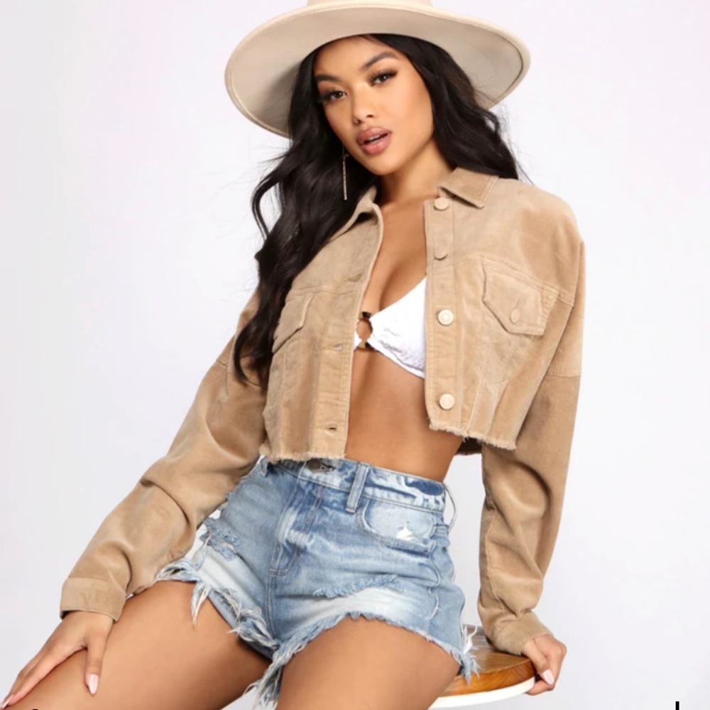 Brand new cropped jacket with tag